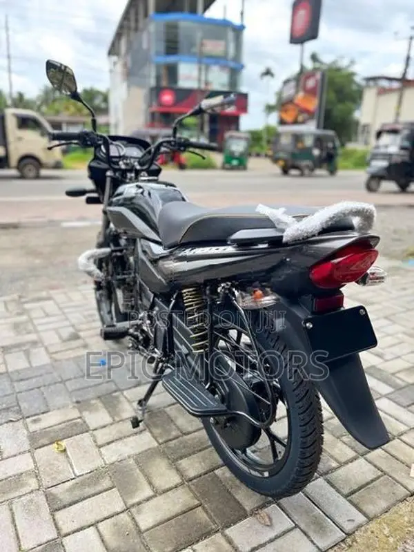 Bajaj Platina 100 2026