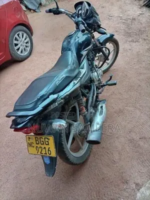 Bajaj Platina 100 2018