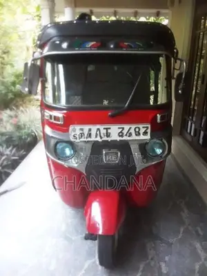 Bajaj RE 2014