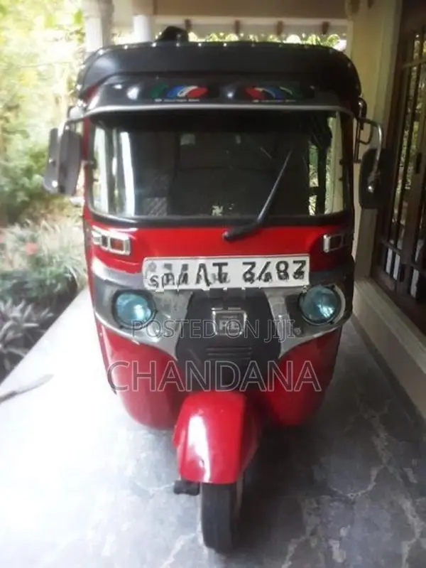Bajaj RE 2014
