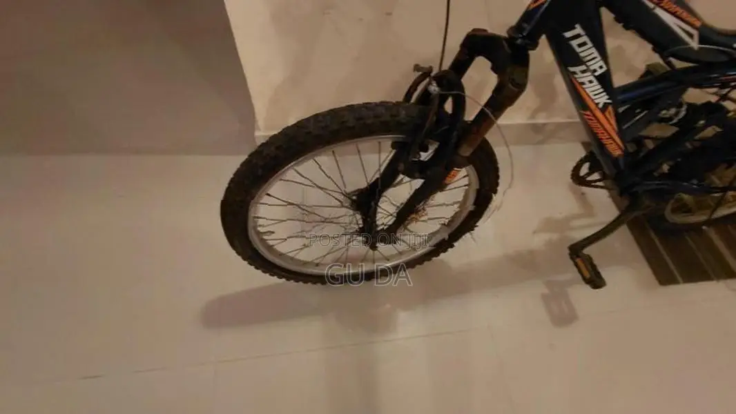 Tomahawk GMT Bicycle