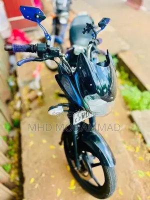 Bajaj Discover 2014