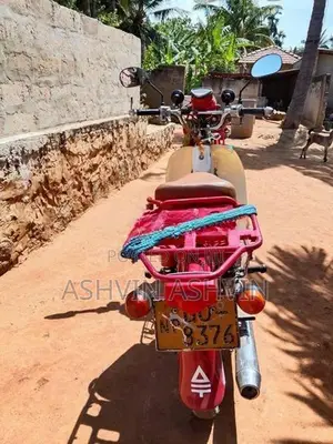 Honda MD 2002