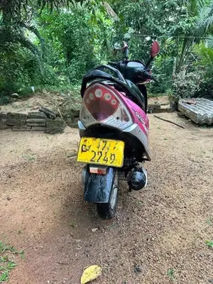 TVS Streak 2009