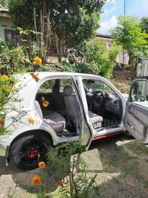 Nissan March K11 2001