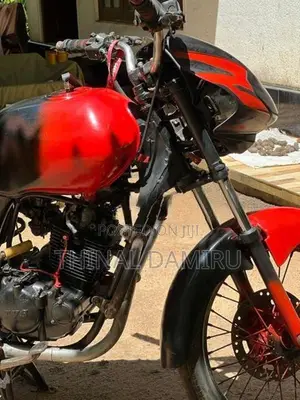 TVS Victor 2000