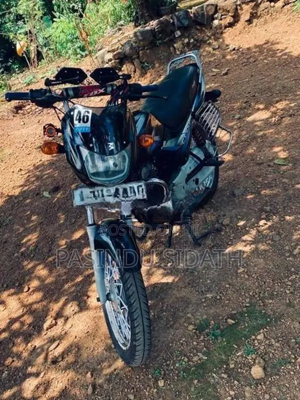 Bajaj CT100 2005