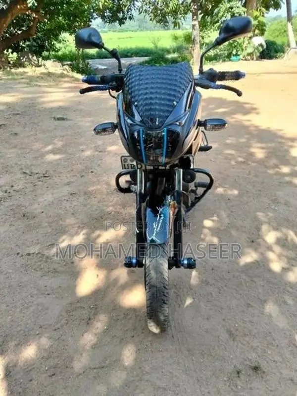 Bajaj Pulsar 150 2017