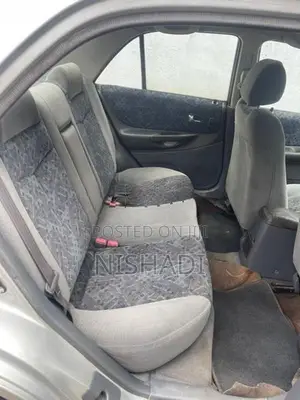 Mazda Familia 2000