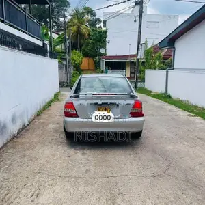 Mazda Familia 2000