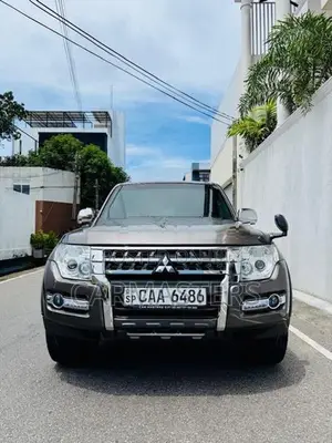 Mitsubishi Montero 3.2 Diesel Rockford 2013