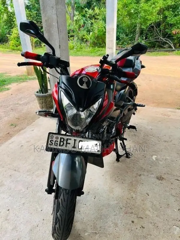 Bajaj Pulsar NS200 2017