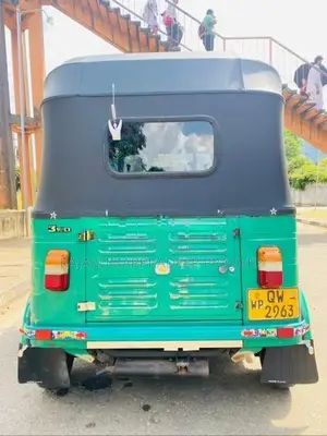 Bajaj RE 2010