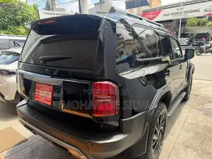 Toyota Land Cruiser Prado 250 2025