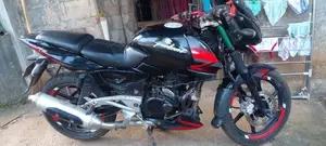 Bajaj Pulsar 180 2004