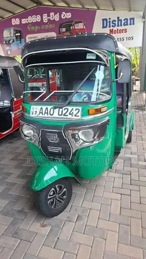 Bajaj RE 4Stroke 2014
