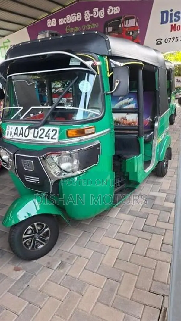 Bajaj RE 4Stroke 2014