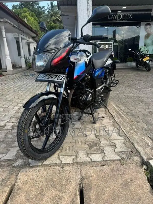 Bajaj Pulsar 150 2021