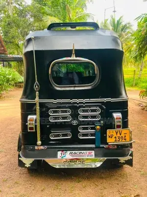 Bajaj RE 4 Stroke 2013