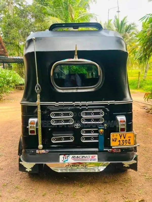 Bajaj RE 4 Stroke 2013