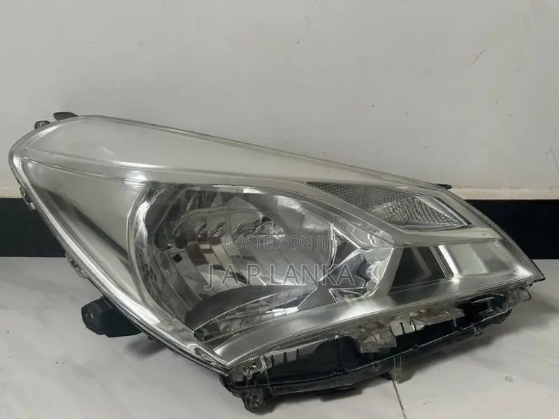 Toyota Vitz Head Light