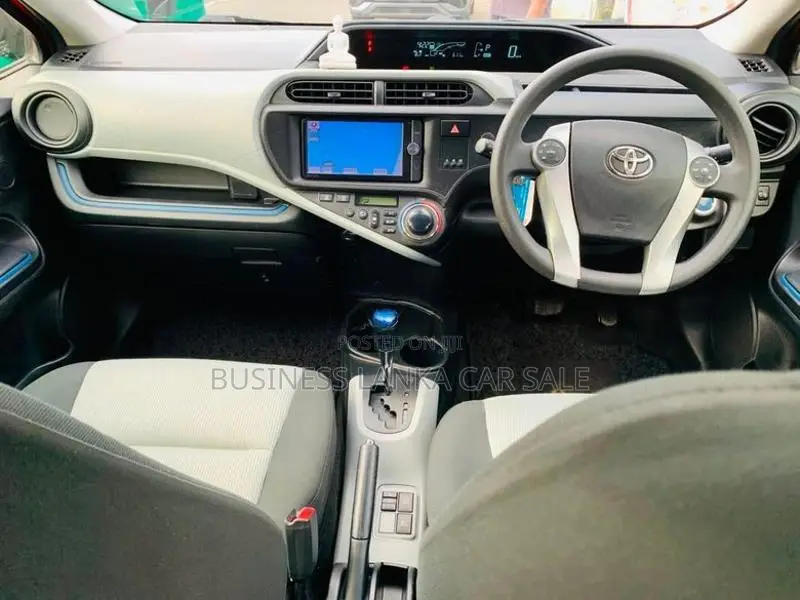 Toyota Aqua S Limited 2014