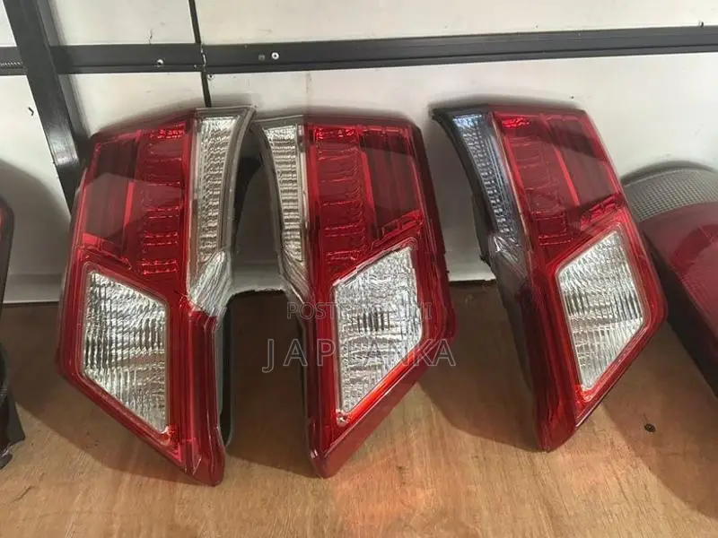 Toyota Grace Tail Lights