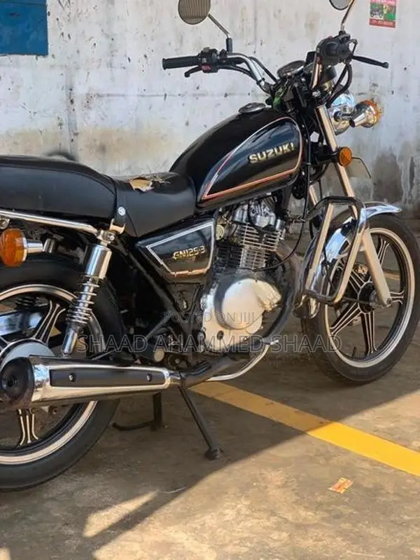 Suzuki GN 125 2020