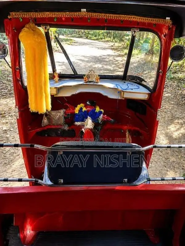 Bajaj RE 1998