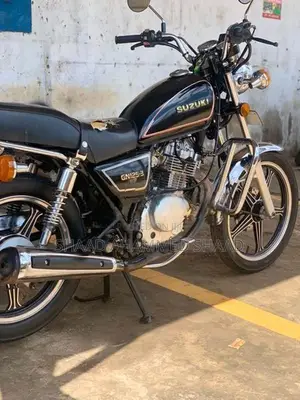 Suzuki GN 125 2020