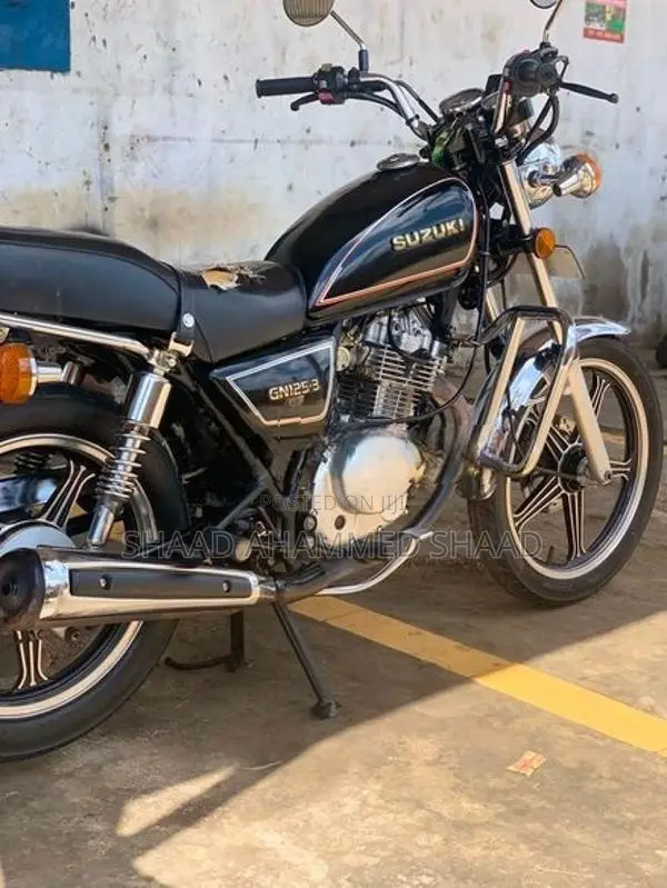 Suzuki GN 125 2020