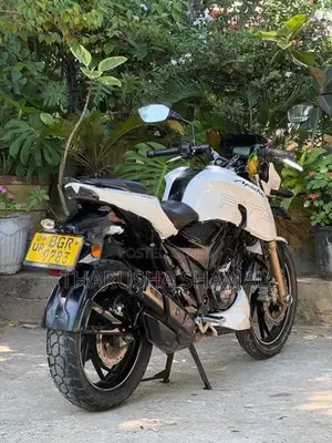 TVS Apache RTR 200 2018