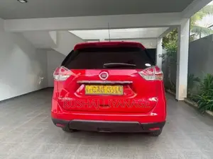 Nissan X-Trail 2015