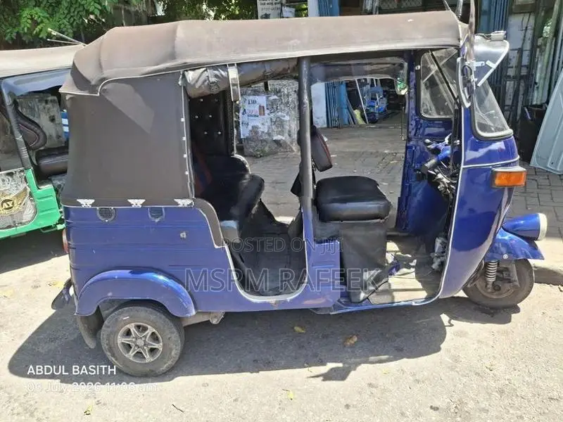 Bajaj RE 2 stroke 2003