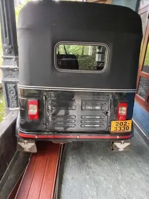 Bajaj RE 1996