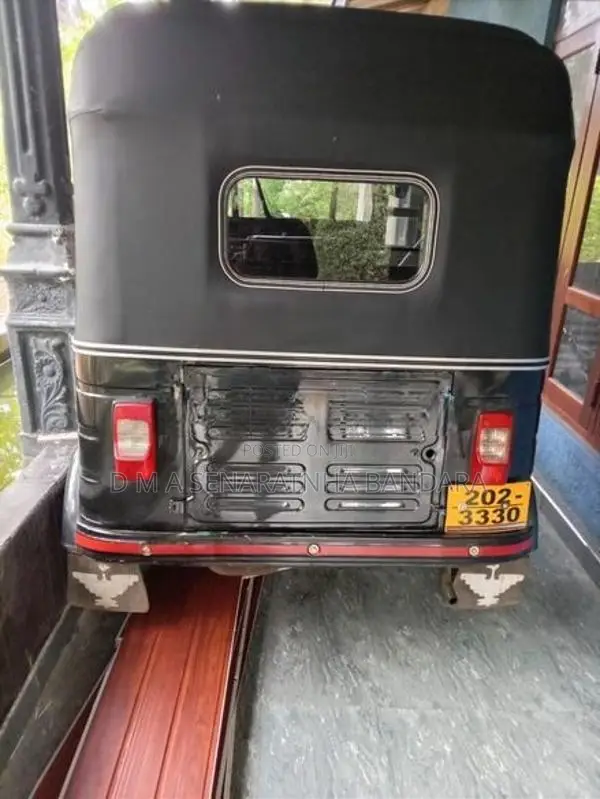 Bajaj RE 1996