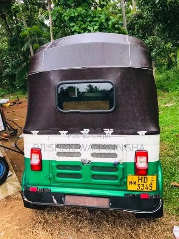 Bajaj RE 2003