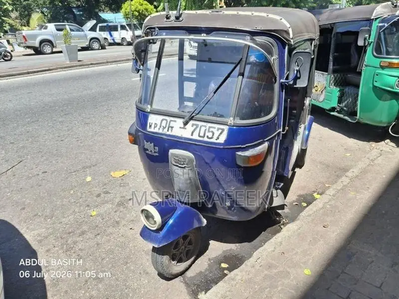 Bajaj RE 2 stroke 2003
