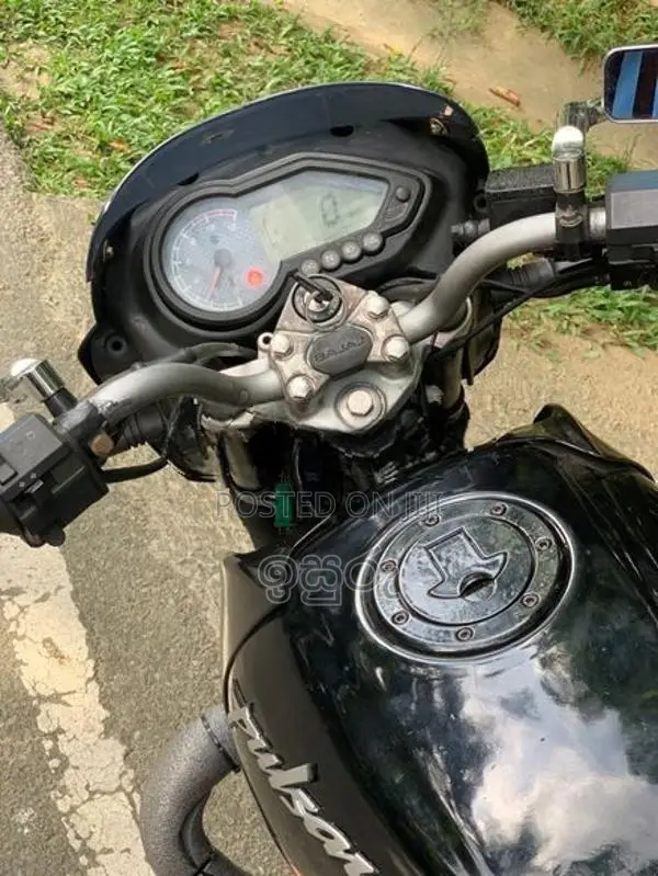 Bajaj Pulsar 150 2007