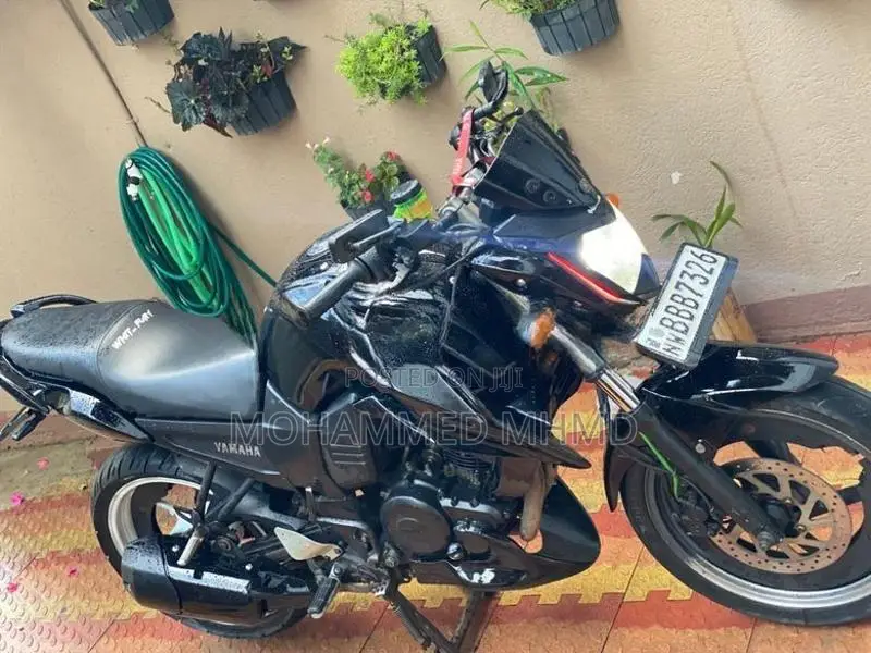 Yamaha FZ S 2014