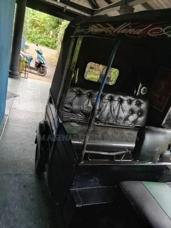 Bajaj RE 1996