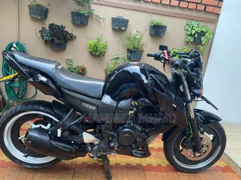 Yamaha FZ S 2014