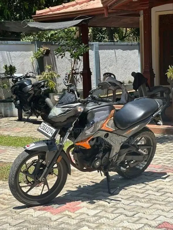 Honda CB Hornet 2018