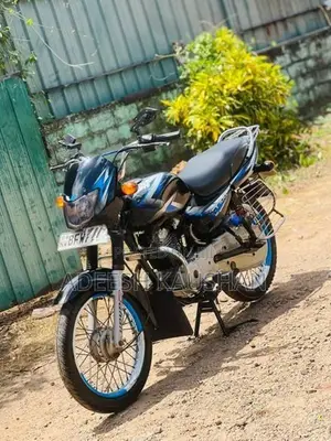 Bajaj CT100 2017