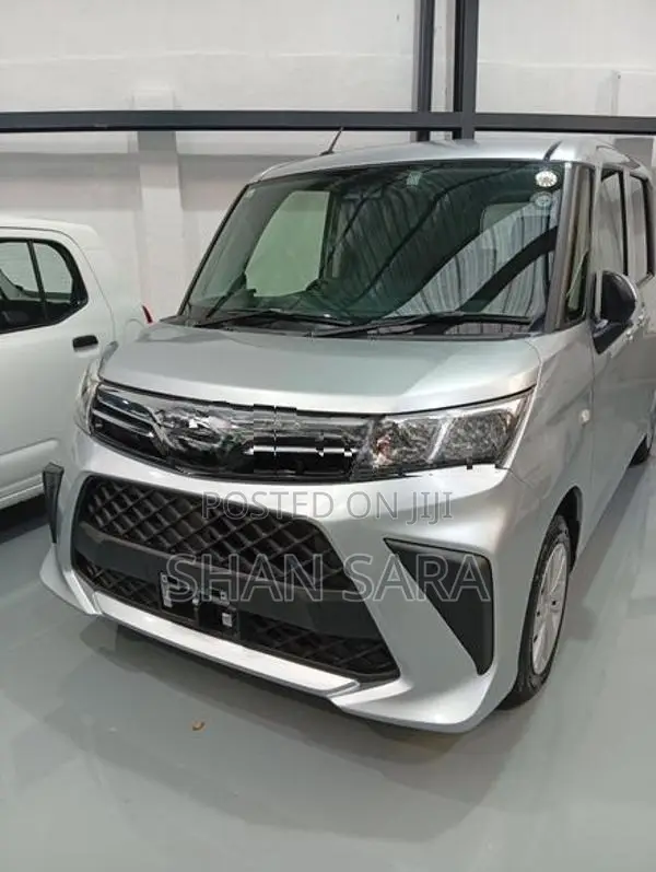 Toyota Roomy x 2023
