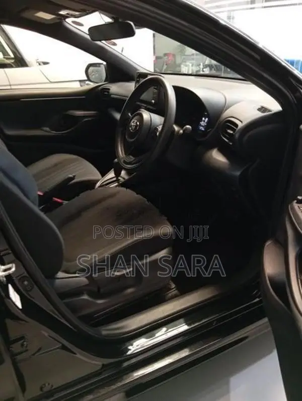 Toyota Yaris x limited 2024