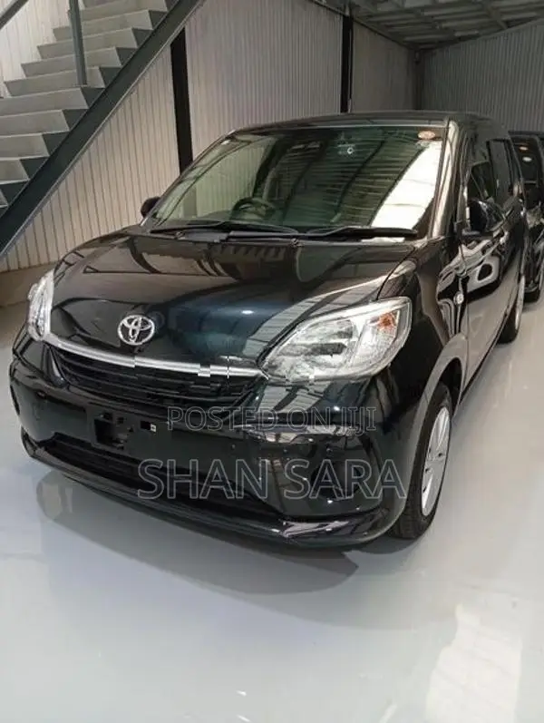 Toyota Passo x 2023