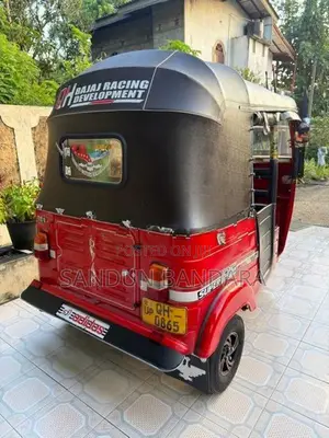 Bajaj RE 2006