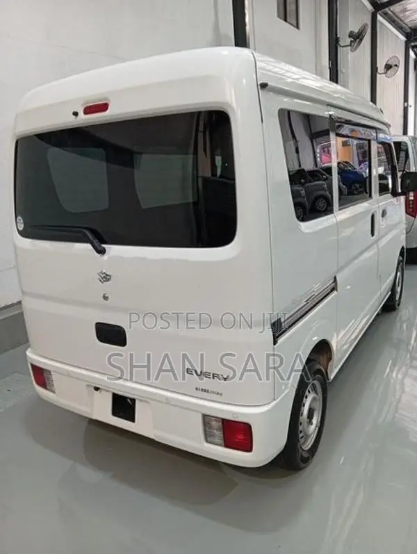 Suzuki Every 2024