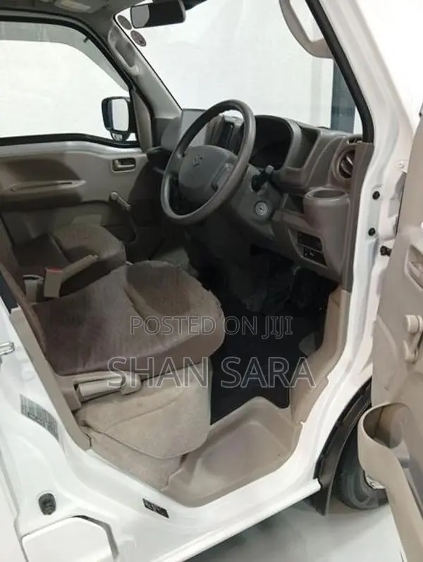 Suzuki Every 2024